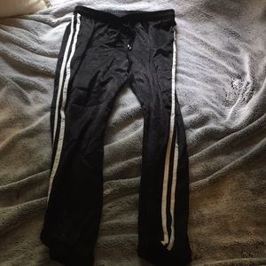 Black joggers/sweatpants